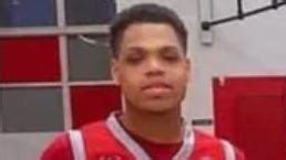 cartier woods detroit|Detroit high school basketball player who suffered cardiac arrest .